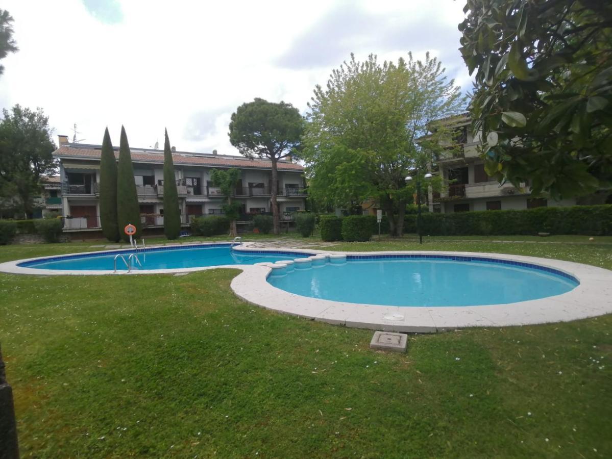 Lucky Apartment 2 Sirmione Exteriör bild